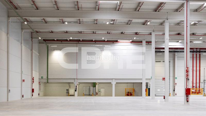 Foto 9243ed10-7c63-49b4-aa94-98784045d212. Alquiler nave industrial en carretera fuenlabrada 2068 en Pinto