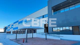 Location Bâtiment à usage industriel à Avenida félix rodríguez de la fuente 89