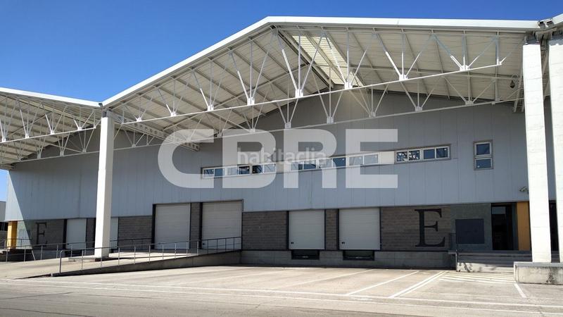 Foto 4b37da7d-43a5-4bdb-8353-460946adf24c. Location bâtiment à usage industriel dans avenida de la industria 22 dans Coslada