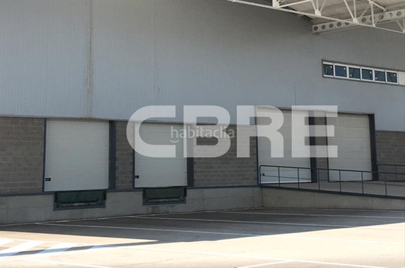 Foto c45c4e03-5e88-4ce9-8d9f-4d756c66257d. Location bâtiment à usage industriel dans avenida de la industria 22 dans Coslada