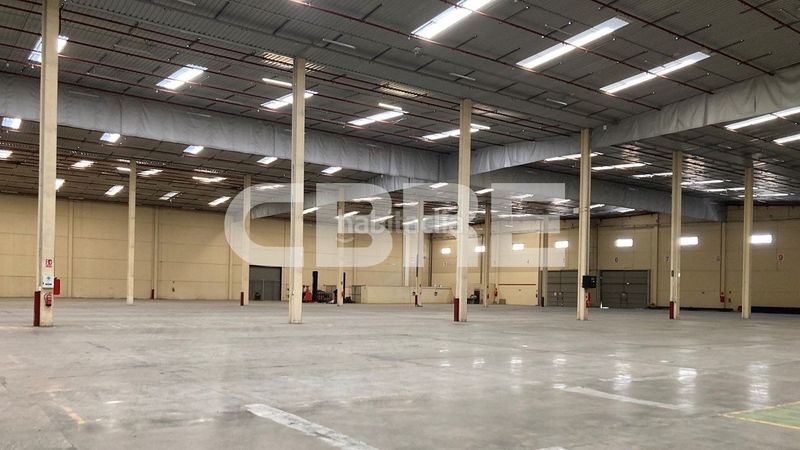 Foto de4158e3-f140-44c0-978a-562e7ba9450d. Rent industrial building in calle del bronce 12 in Seseña