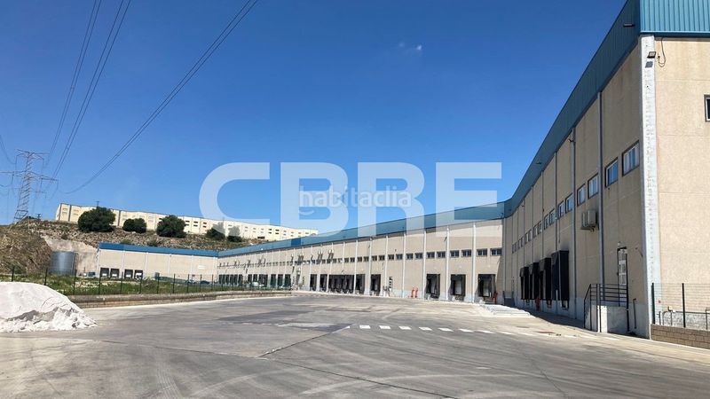 Foto ee5651ed-585b-4b66-82de-376c83f72cbc. Rent industrial building in calle del bronce 12 in Seseña