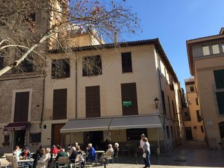 Alquiler Oficina  Plaa santa eullia. Oficina de 221 m en pleno corazn del centro histrico de palma