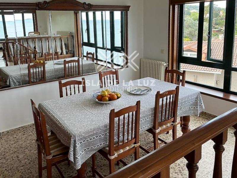 Foto d472e5b8-6df4-42c0-8812-96b8e6df7445. Miete chalet in lugar soutullo 176 in Noalla Sanxenxo