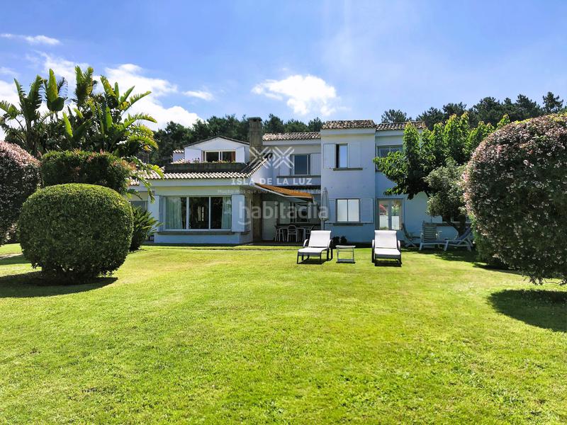 Foto 03385f93-447c-4c1a-b08f-d4089c67a1ad. Chalet en rúa don pedro 3 chalet en la exclusiva isla de la toja en primera línea de playa. en Grove (O)