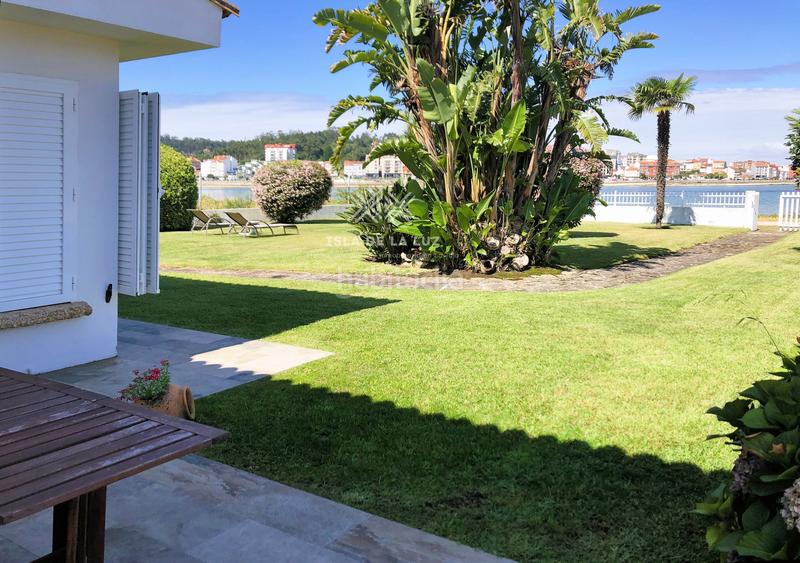 Foto 4d34b555-7303-4b09-95a4-6e78f3e09dce. Chalet en rúa don pedro 3 chalet en la exclusiva isla de la toja en primera línea de playa. en Grove (O)