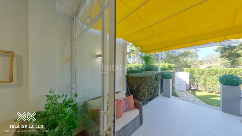 Foto 066e2d40-ea9a-429e-af0f-ee62a8a5fc16. Alquiler tríplex  en la isla de la toja en Grove (O)