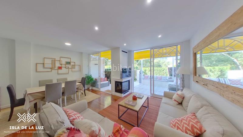 Foto f69feada-c389-47ad-b399-e82e5c384253. Alquiler tríplex  en la isla de la toja en Grove (O)