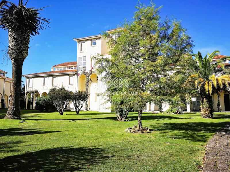 Foto fe2f2db6-10cf-4b82-b4cf-e99431d4b6c0. Alquiler tríplex  en la isla de la toja en Grove (O)