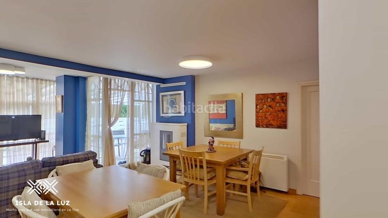 Foto 6388f979-3139-41d1-a211-b59feaab2a83. Appartement dans calle don pedro 0 dans Grove (O)