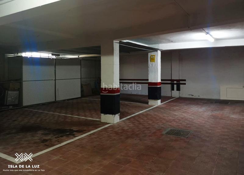 Foto 7df1d83f-c4f8-4e82-b7cc-fddf34d92c7f. Appartement dans calle don pedro 0 dans Grove (O)