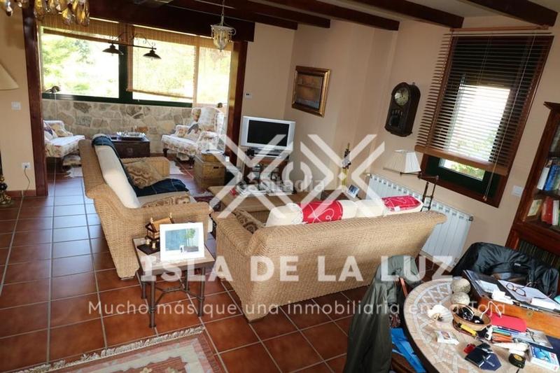 Foto 3cda1e9f-4576-4e5d-bc23-3e6fd56915c0. Xalet a montemar 0 a Grove (O)