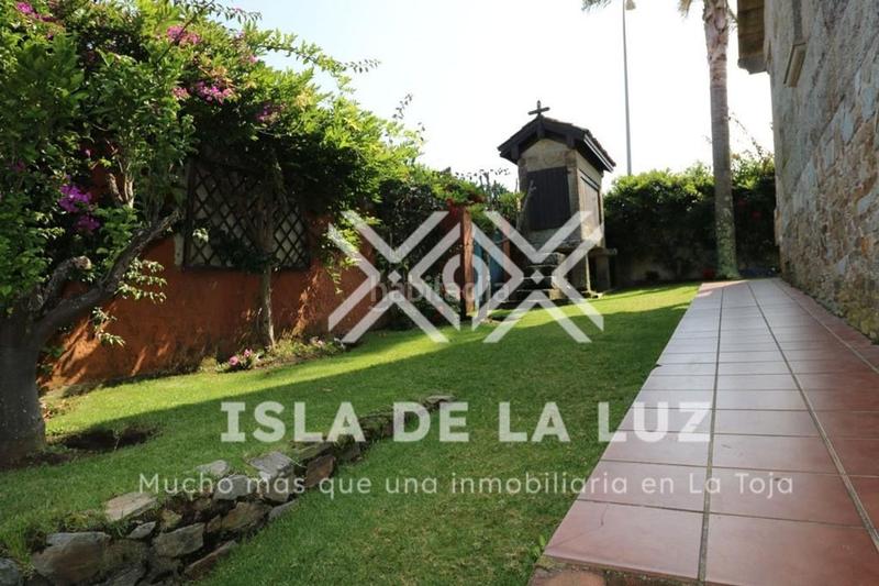 Foto baaf4afc-df04-4bd5-8e86-c1d7734417fc. Xalet a montemar 0 a Grove (O)