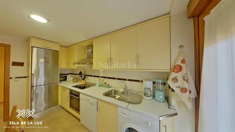 Foto 7f25bd3f-9771-4fdd-8fcf-a6c58a8086a3. Appartamento in calle fonte de ons-Noalla 3 in Noalla Sanxenxo