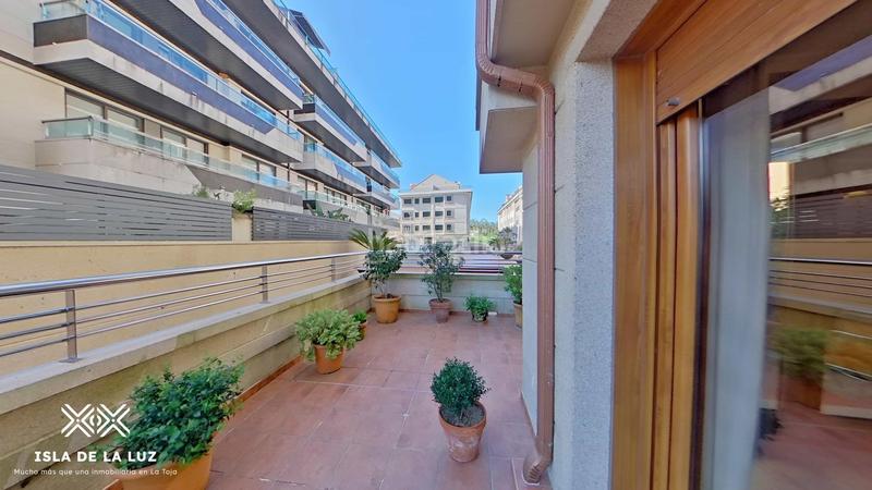 Foto e01e1762-7303-4243-ab42-5a75e3786a4b. Appartamento in calle fonte de ons-Noalla 3 in Noalla Sanxenxo
