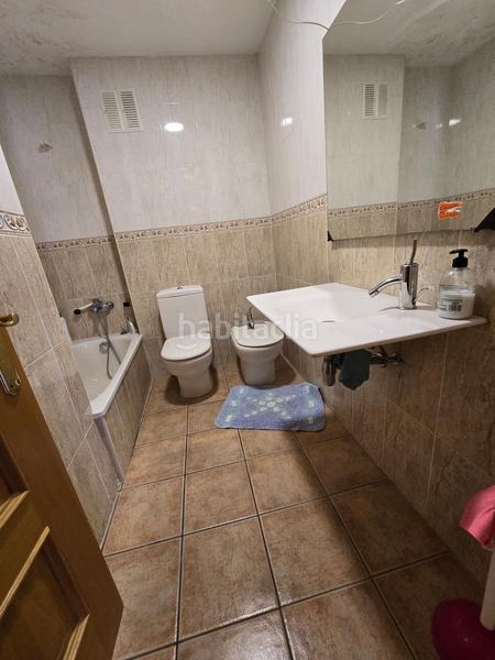 Foto 33a934ab-5294-4396-8804-2e2d047967d5. Apartamento amplio apartamento , 3 dormitorios, 2 baños, terraza con vistas al mar y jardín privado. tu hogar ideal en la costa! en Salou