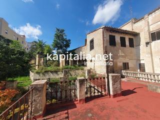 Casa a El Llombo. Gran casa  emblemática a la venta en ontinyent.