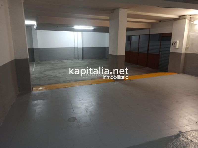 Foto 5c2d6a02-ad49-46ff-9210-4e6d1f35bab0. Local comercial a El Genovés
