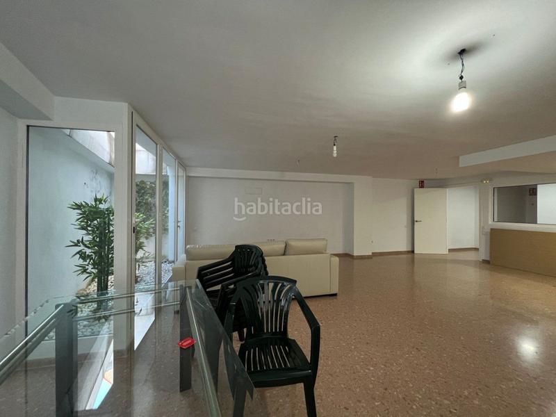 Foto efa31e0c-49bc-444a-b26c-9f83c9968b37. Erdgeschoss mit parking in Centro Ontinyent