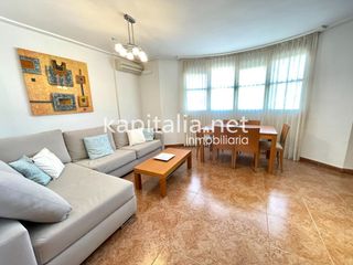 Casa adosada en Agullent. Adosado a la venta en agullent.