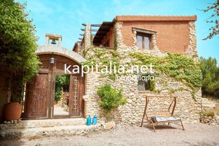 Chalet in Bocairent. Chalet a la venta en bocairent.