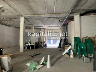 Local commercial à Centro. Local en venta en ontinyent cerca de la plaza concepción