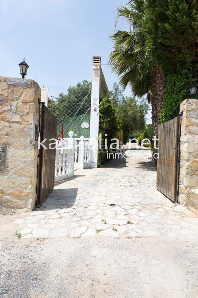 Foto 0a7d2ade-3e2e-4cd6-8dda-c9f7a2ec1449. Xalet amb aparcament piscina a Cabo de las Huertas Alicante