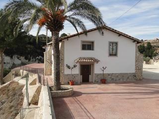Xalet a El Llombo. Espectacular villa en pou l aulleta de ontinyent.