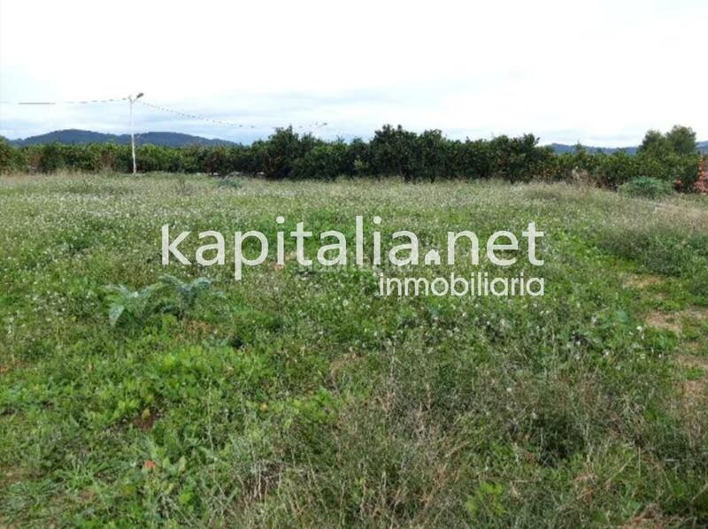 Foto b735e2a2-fb46-48cc-98bf-7f46b2a89e6f. Wohngrundstück in Cotes