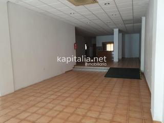 Lloguer Local Comercial a Centro. Local comercial en via principal de ontinyent