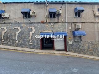 Local commercial à Eixample. Venta de propiedad destinada a pub, hostel e ocio en alcoy.