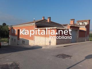 Xalet a Bufali. Casa adosada a la venta en bufali