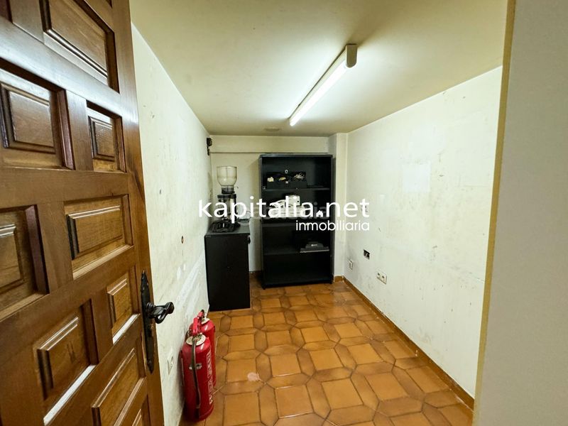 Foto 1db2010d-1fa5-46ff-81a4-6a7eb9ef9799. Local comercial a Centro Ontinyent