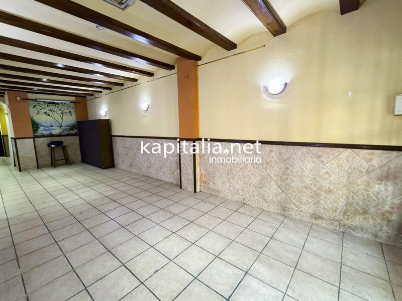 Foto b3837a07-f4b8-4609-9ef7-5159c330596f. Local comercial a Centro Ontinyent