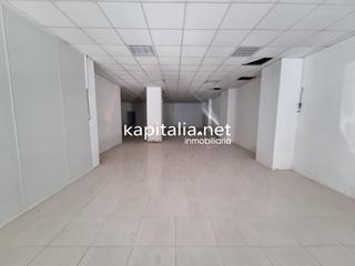 Location Local commercial à Sant Josep-Zona Hospital. Local en alquiler en ontinyent