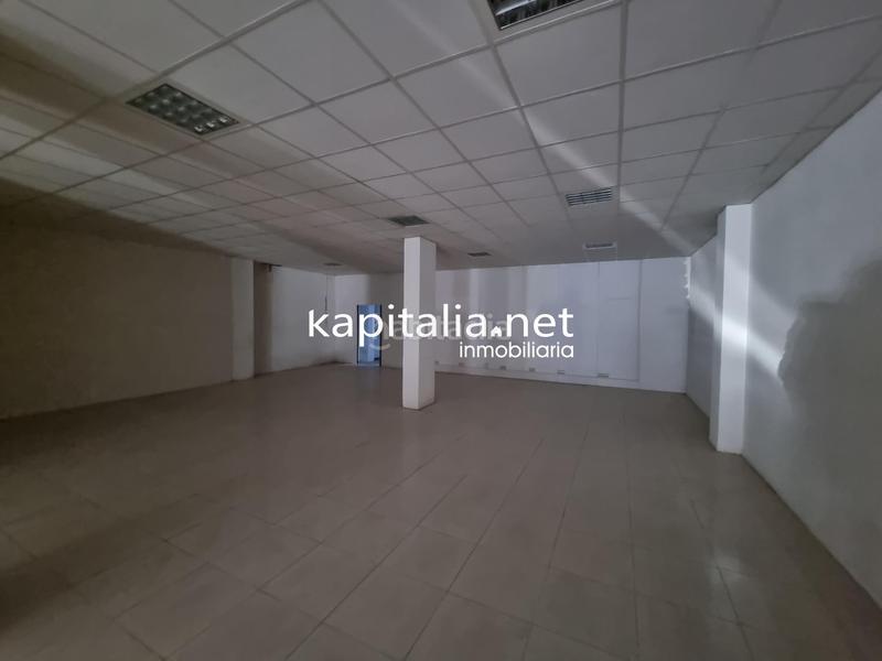 Foto 7112ec9c-6e38-44a3-84e2-2231ae9cbdb2. Rent business premise in Sant Josep-Zona Hospital Ontinyent