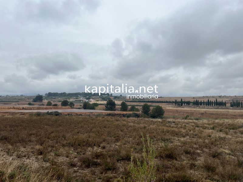 Foto 278b1090-d7c9-41d9-87b2-066d8d881b34. Terreny residencial a Agullent