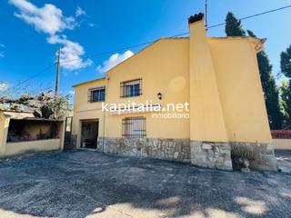 Casa a El Pilar. Casa de campo a la venta en ontinyent