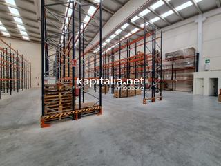 Lloguer Nau industrial a Centro. Nave en alquiler en ontinyent