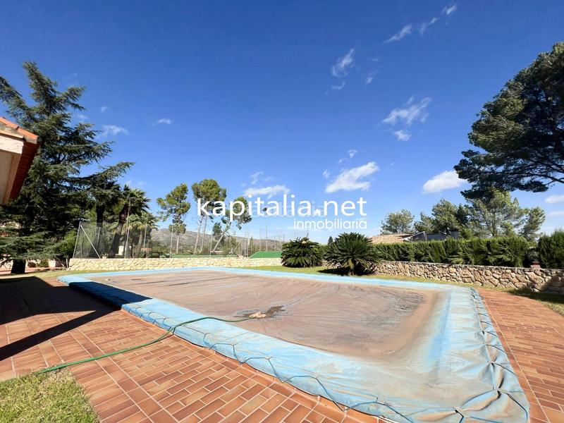Foto c36f45f0-5cef-42a5-a085-44091fdac0e6. Chalet con riscaldamento piscina in Massarojos Valencia