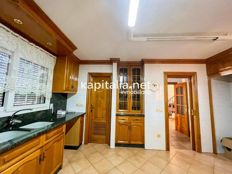 Foto db9f37f6-55dc-4cee-bcf8-ad6e30bf5342. Chalet con riscaldamento piscina in Massarojos Valencia