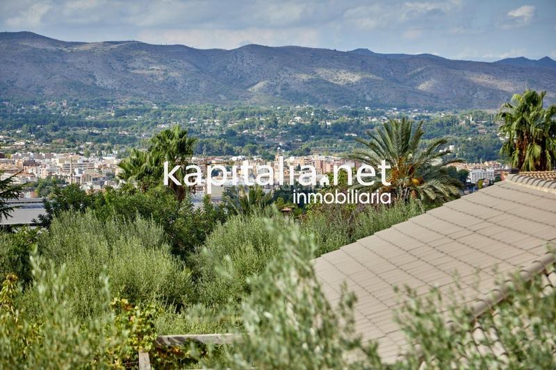 Foto 68076802-4ffd-4ef7-b0d8-4b8a6b1a903c. Chalet exclusivo chalet a la venta en Sant Josep-Zona Hospital Ontinyent