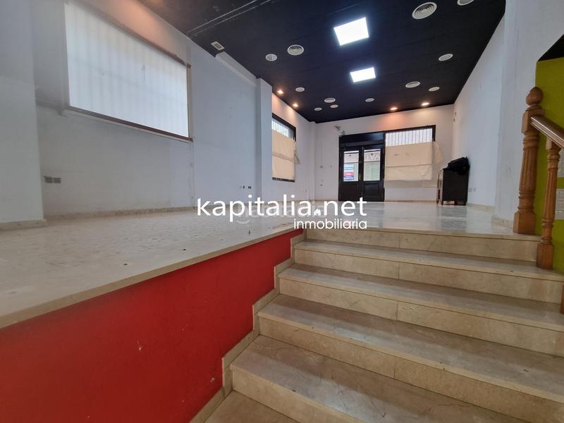 Foto 0c94b492-29f6-47bd-8bc6-1b48eaee5c2a. Alquiler local comercial  chaflan en alquiler en Ontinyent