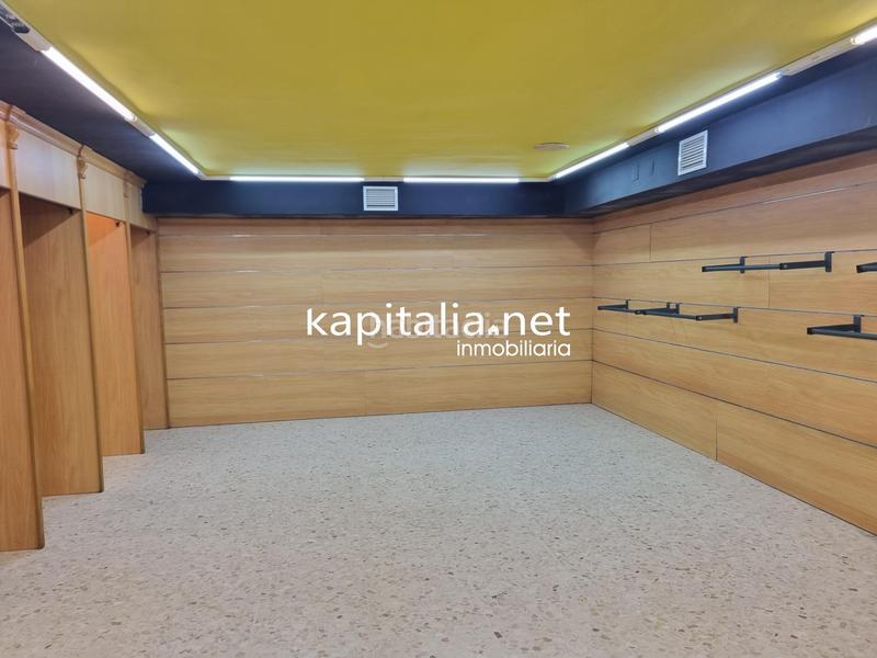Foto 9bd9f074-929d-4871-b8d3-0199ac15f221. Alquiler local comercial  chaflan en alquiler en Ontinyent
