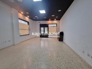 Rent Business premise in Centro. Local comercial chaflan en alquiler en ontinyent