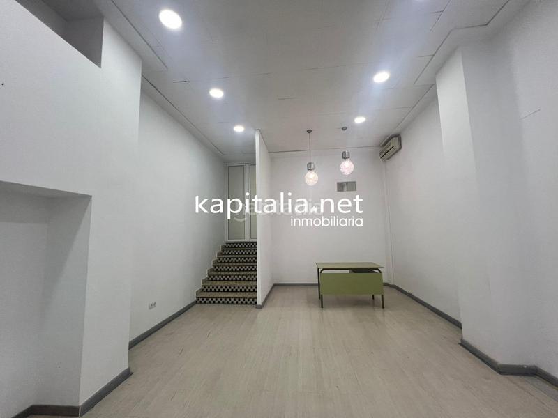 Foto c1eb4c8e-c778-4389-8d11-4747f2721840. Alquiler local comercial estupendo local alquiler , zona san josé . en Ontinyent