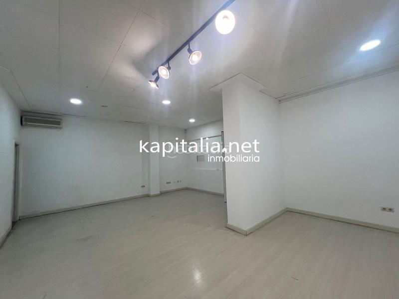 Foto 6fa6055d-54c7-4482-8df5-8408ca2dc9b6. Location local commercial dans Sant Josep-Zona Hospital Ontinyent