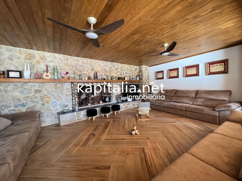 Foto 8f8e7916-b143-4343-9a8e-f3907e4a9a82. Chalet espectacular chalet a la venta en olleria en Olleria (l´)
