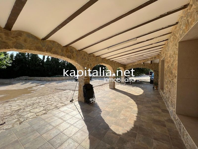 Foto cc41269e-6a12-4ebe-b48c-7b3c4268947a. Chalet espectacular chalet a la venta en olleria en Olleria (l´)