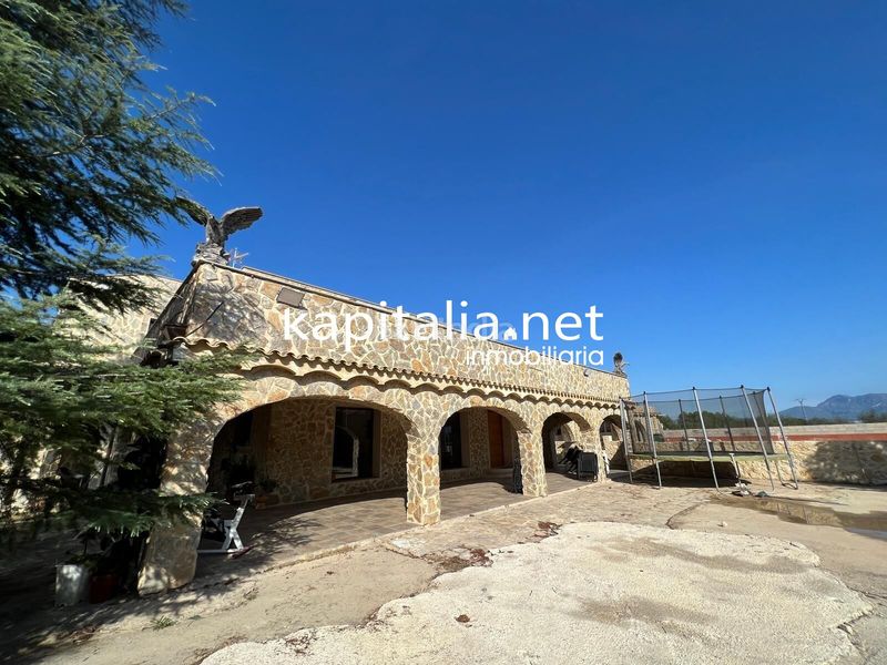 Foto de3b6a9c-6e71-4e68-817b-b74330105beb. Chalet espectacular chalet a la venta en olleria en Olleria (l´)